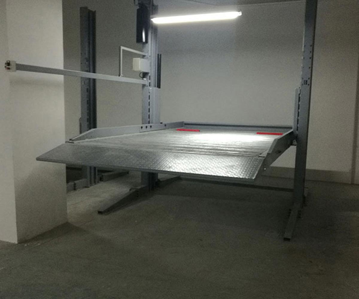 祥云兩柱簡(jiǎn)易式停車(chē)設(shè)備二手
