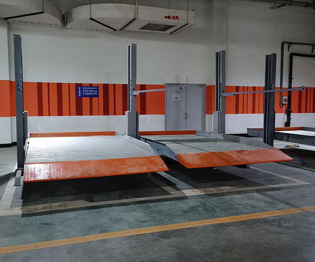升降式機(jī)械停車位維保.jpg